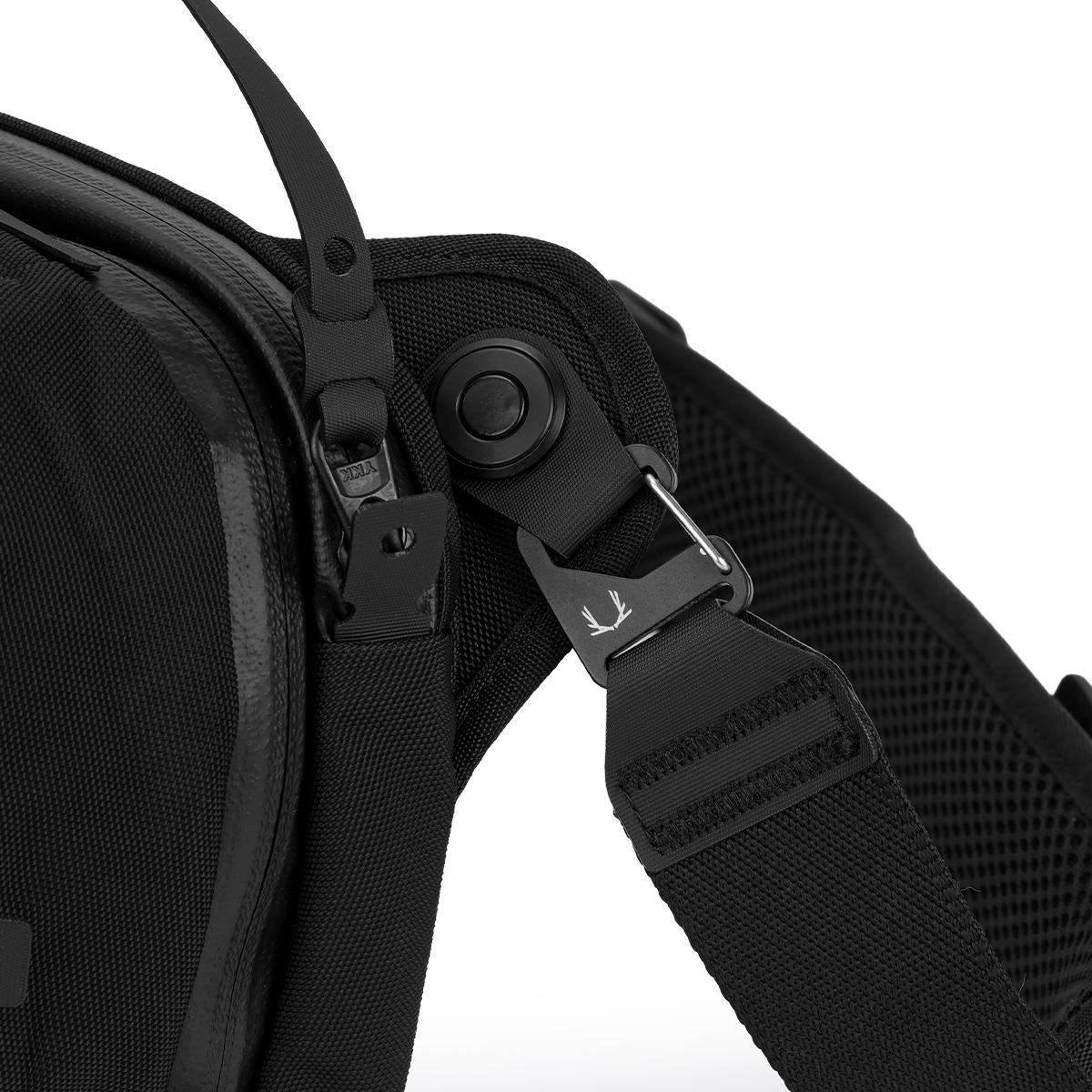 BLACK EMBER ボディバッグ 迷彩 ポーチ ブラックエンバー エンバーテックス ボディバッグ スリングバッグ