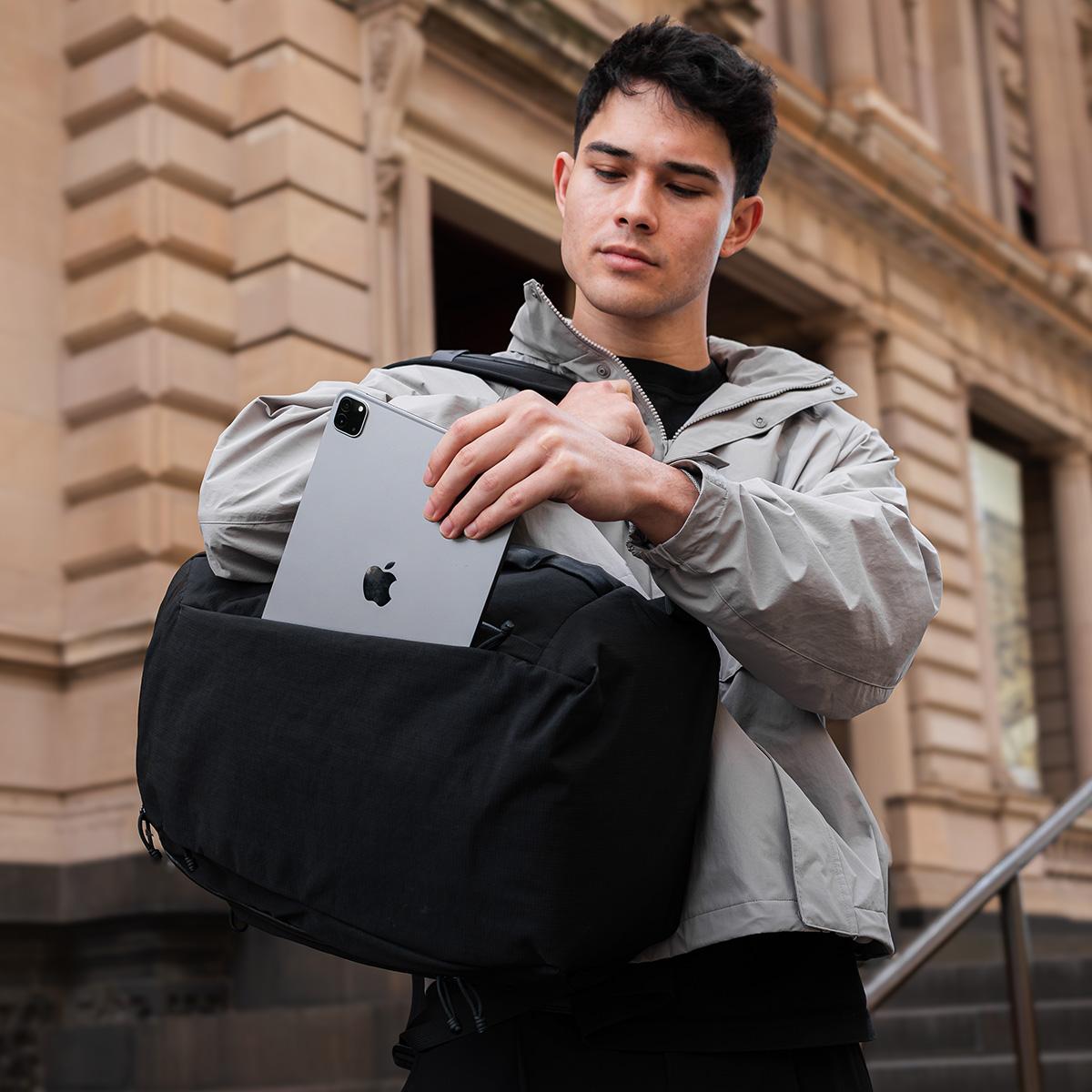 アルパカ トラベルバックパック リュック 30L B4 ALPAKA 4256｜ONLINE