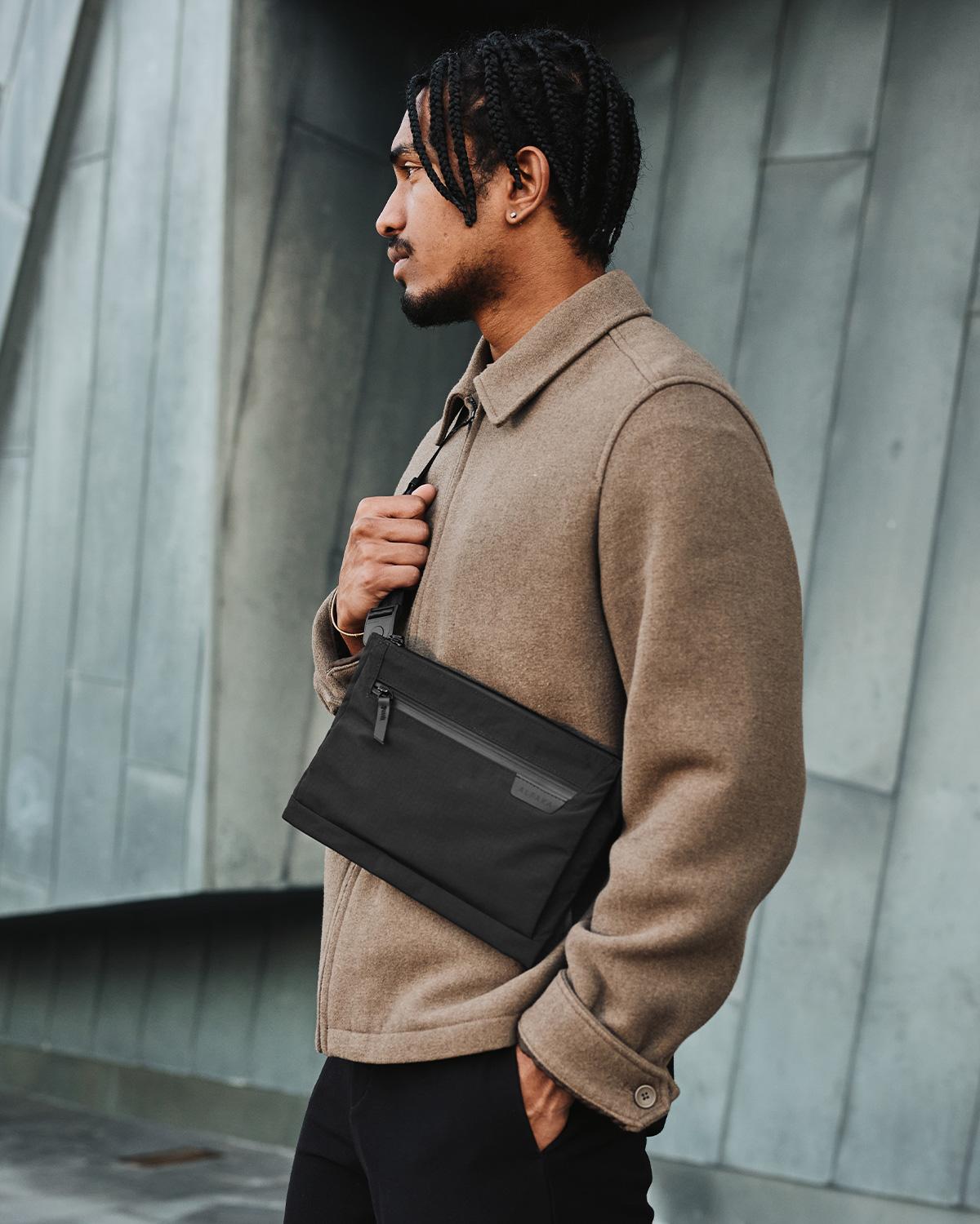 アルパカ サコッシュ 2L ALPAKA 4160｜ONLINE STORE by SELECTION