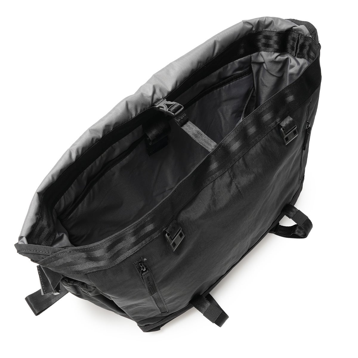 クローム インダストリーズ クーリエ メッセンジャーバッグ 20L B4