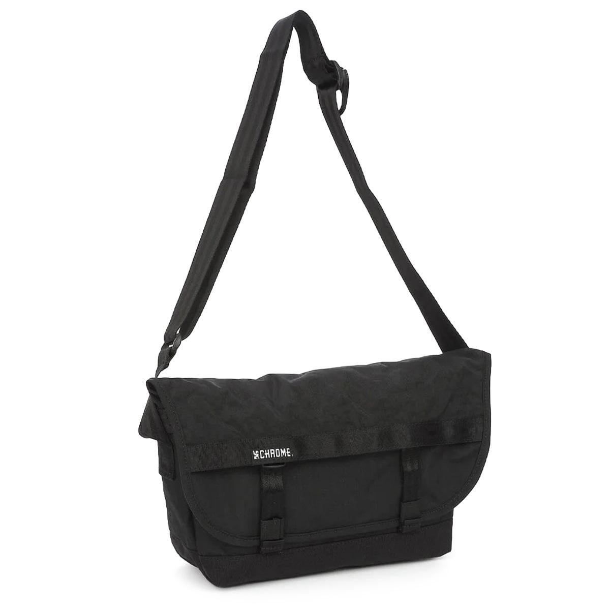 【3701】LeSportsac メッセンジャー バッグ クーリエ シャイニー クローム インダストリーズ クーリエ メッセンジャーバッグ 6L A5