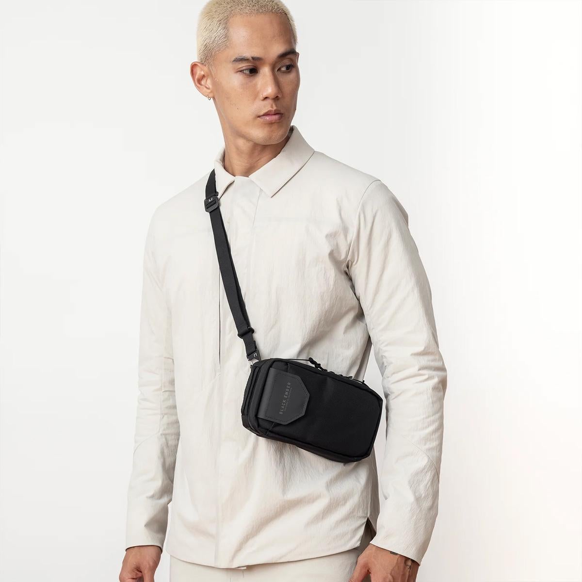 ブラックエンバー ショルダーバッグ BLACK EMBER 7226001｜ONLINE