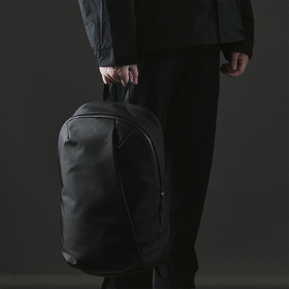 WEXLEY STEM V2 バックパック リュック 20L B4 16インチPC